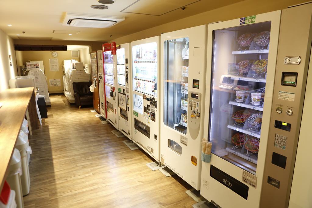 Shinjuku Kuyakusho-mae Capsule Hotel Tokyo Bagian luar foto