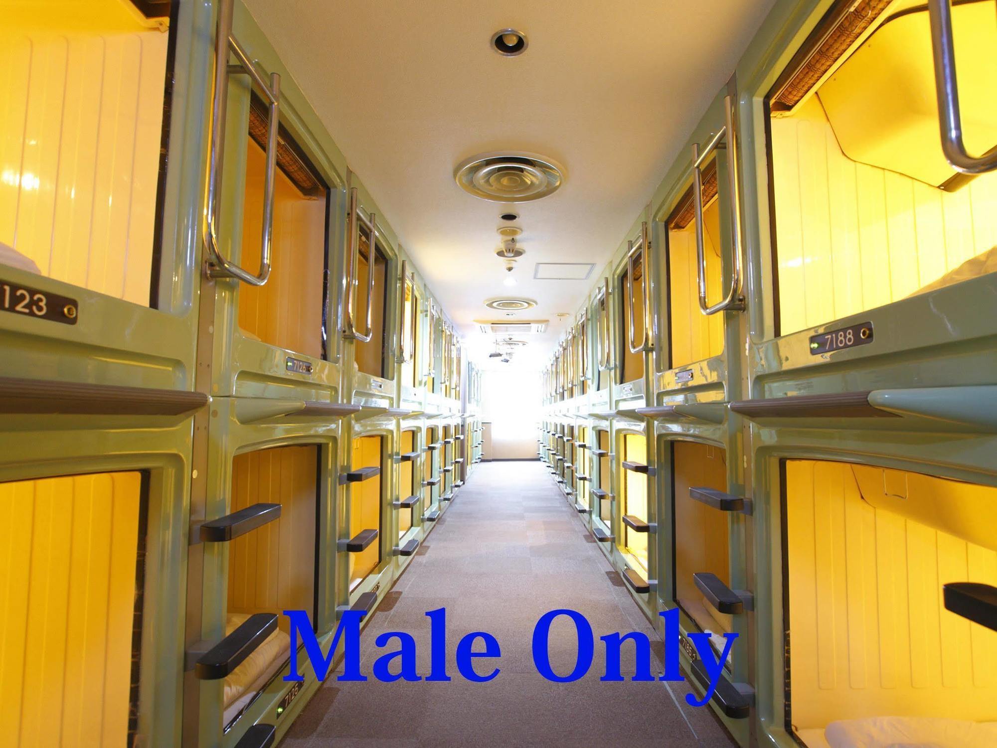 Shinjuku Kuyakusho-mae Capsule Hotel Tokyo Bagian luar foto
