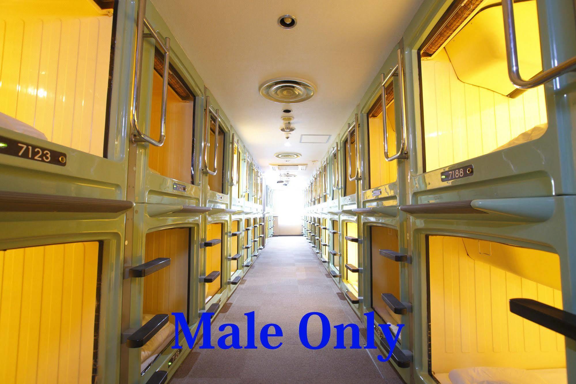Shinjuku Kuyakusho-mae Capsule Hotel Tokyo Bagian luar foto